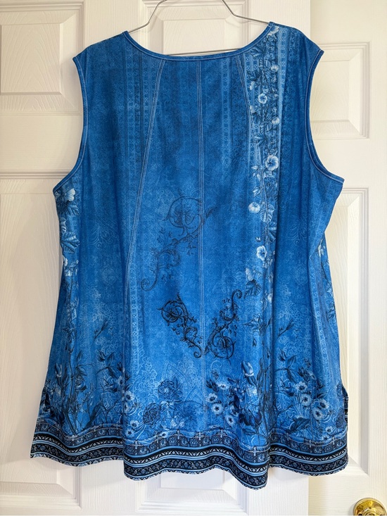 Tops - Blue Floral-Print Sleeveless Tank Top
